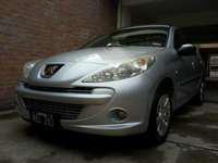 Vendo peugeot 207 unico con tapizados de cuero