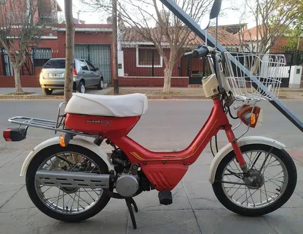 Moto suzuki fa 50 usd 600