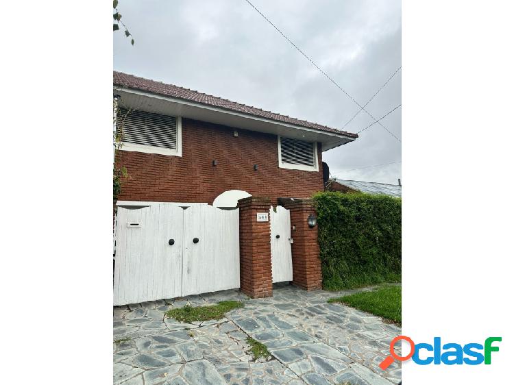 DUPLEX 4 Amb Barrio San Carlos (Azcuenaga al 500)