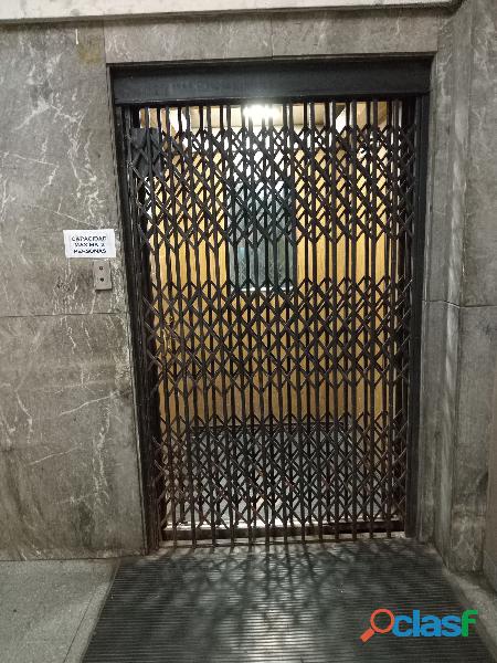 Vendo Oficina muy buena ubicación 30 m2 Dueño Directo 8